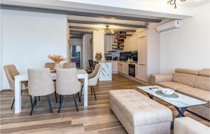 Nice Apartment In Medulin With Wifi