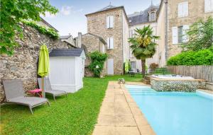 Cozy Apartment In Saint Jean Du Bruel