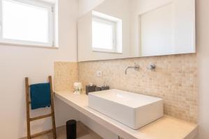 Villa Panitria with Infinity Pool