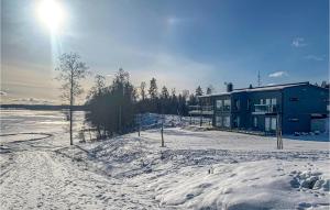 Lovely Home In Skillingaryd With Sauna