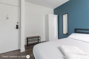 Quarters on DOT by Thatch