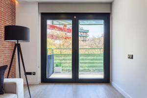 ApartsNouBcn Equador Les Corts