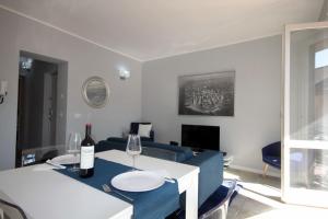 Casa Alba - Acquaseria, San Siro by LoveComo