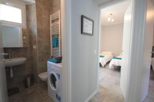 Casa Alba - Acquaseria, San Siro by LoveComo