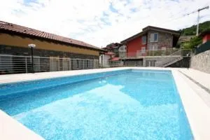 Sant'Anna Villetta Giardino - by LoveComo - 皮亚内洛德拉廖