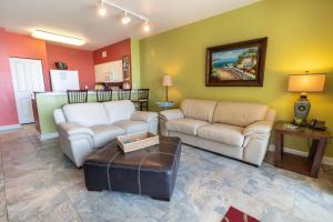 Shores of Panama 621-Sleeps 8, Free Beach Fun! Reserved Parking Space! condo