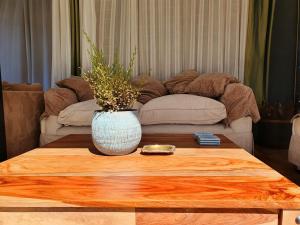 Sandton Guesthouse 5 Bedrooms 6 Beds Pool Tennis Court Free WIFI