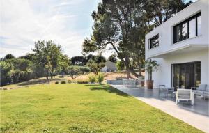 Maisons de vacances Amazing home in Allauch with 3 Bedrooms, WiFi and Outdoor swimming pool : photos des chambres