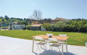 Maisons de vacances Amazing home in Allauch with 3 Bedrooms, WiFi and Outdoor swimming pool : photos des chambres