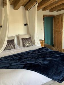 B&B / Chambres d'hotes Mercier de Montigny - Les Chambres du Beffroi - SPA et Massage : photos des chambres
