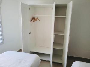 100m2 2 chambres 8 personnes - Grand parking et terrasse privée - Proche CDG-Parc expositions-Paris-Astérix-Disney