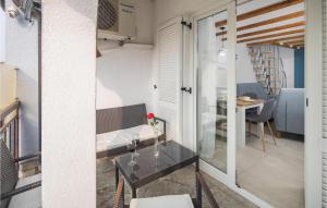 Stunning Apartment In Vabriga With Wifi