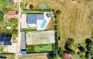 Nice home in Koprivnica with Outdoor swimming pool 4 Bedrooms and Heated swimming pool