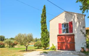 Maisons de vacances Beautiful home in Berre lEtang with 2 Bedrooms, WiFi and Outdoor swimming pool : photos des chambres