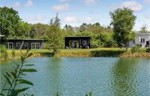 Cozy Home In Ringkøbing With Kitchen - Hee