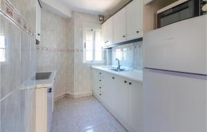 Beautiful Apartment In Torrevieja With Wifi