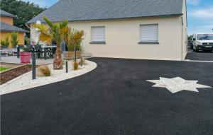 3 Bedroom Gorgeous Home In Milizac