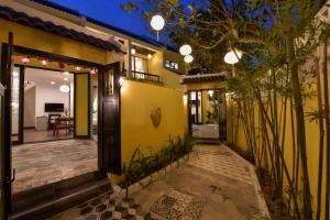 Hoi An Heritage Rosie Villa - 2 Bedrooms with Private Pool and Authentic Hoi An Decor