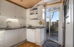 Beautiful Home In Hemmet With Wifi