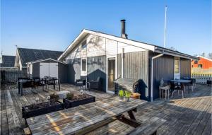 Beautiful Home In Hemmet With Wifi