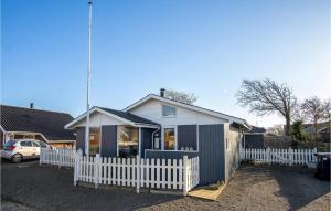 Beautiful Home In Hemmet With Wifi