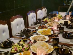 The Nordic Village - Evergreen Retreat