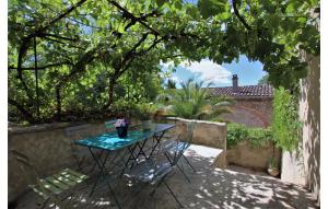 Maisons de vacances Nice Home In La Batie Rolland With 3 Bedrooms And Wifi : photos des chambres