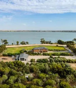 Charm Lodge - Charlton