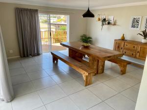 On Point Beach House - Jeffreys Bay