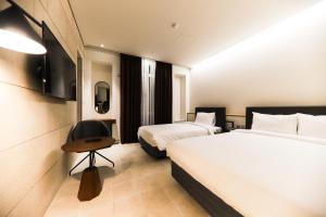 Phòng Ba Người Tiêu Chuẩn (Standard Triple Room)