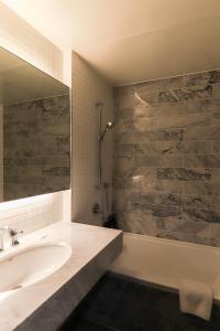 Suite Có Giường Cỡ Queen (Queen Suite)