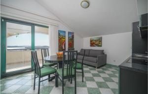 Awesome Apartment In Vodice With 1 Bedrooms, Wifi And Heated Swimming Pool