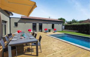 Maisons de vacances Nice Home In Clon Dandran With 4 Bedrooms, Wifi And Private Swimming Pool : photos des chambres