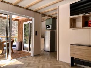 Chalets Camping le Soleil : photos des chambres