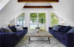 Awesome Home In Dronningmølle With Wifi