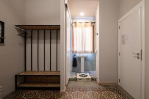 Twin Room with Private Bathroom room in Bird House