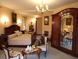 Hotels Chateau de Rigny : photos des chambres