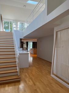 Sonnige Loft mit Terrasse, Ladestation für Elektrofahrzeuge