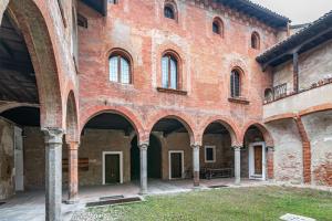 House of Foscolo - Palazzo Cornazzani - by Host4U