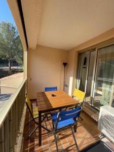 Studio climatisé piscine et proche plage