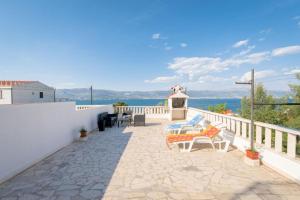 Ferienwohnung in Arbanija mit Meerblick, Balkon, Klimaanlage, W-LAN 5137-1