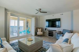 Beach Colony West Penthouse 2A By Pkrm