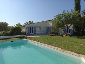 Villa avec piscine aux pieds des collines de Marcel Pagnol