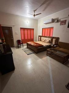 Kaashi Flora - Luxury 3BHK