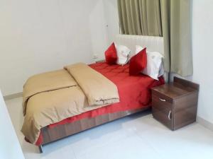 PEACOCK HILL HOMESTAY