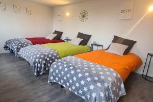 Maisons de vacances Gite de Cyrielle et Pascal classe 3 * : photos des chambres