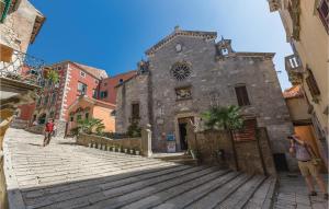 Awesome Apartment In Labin With 2 Bedrooms And Wifi