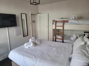 Sea View flat 4 fast WIFI & FREE parking