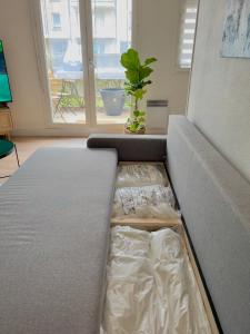 La Voulzie Appartement - Proche centre avec parking privé