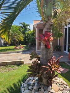 Caribbean Estates, 10 mins from the Beach, Beautiful Gated Community